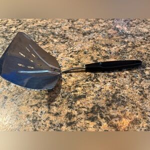 Vintage Foley MPLS Wide Curved Slotted Spatula Lifter Turner Flipper Stainless
